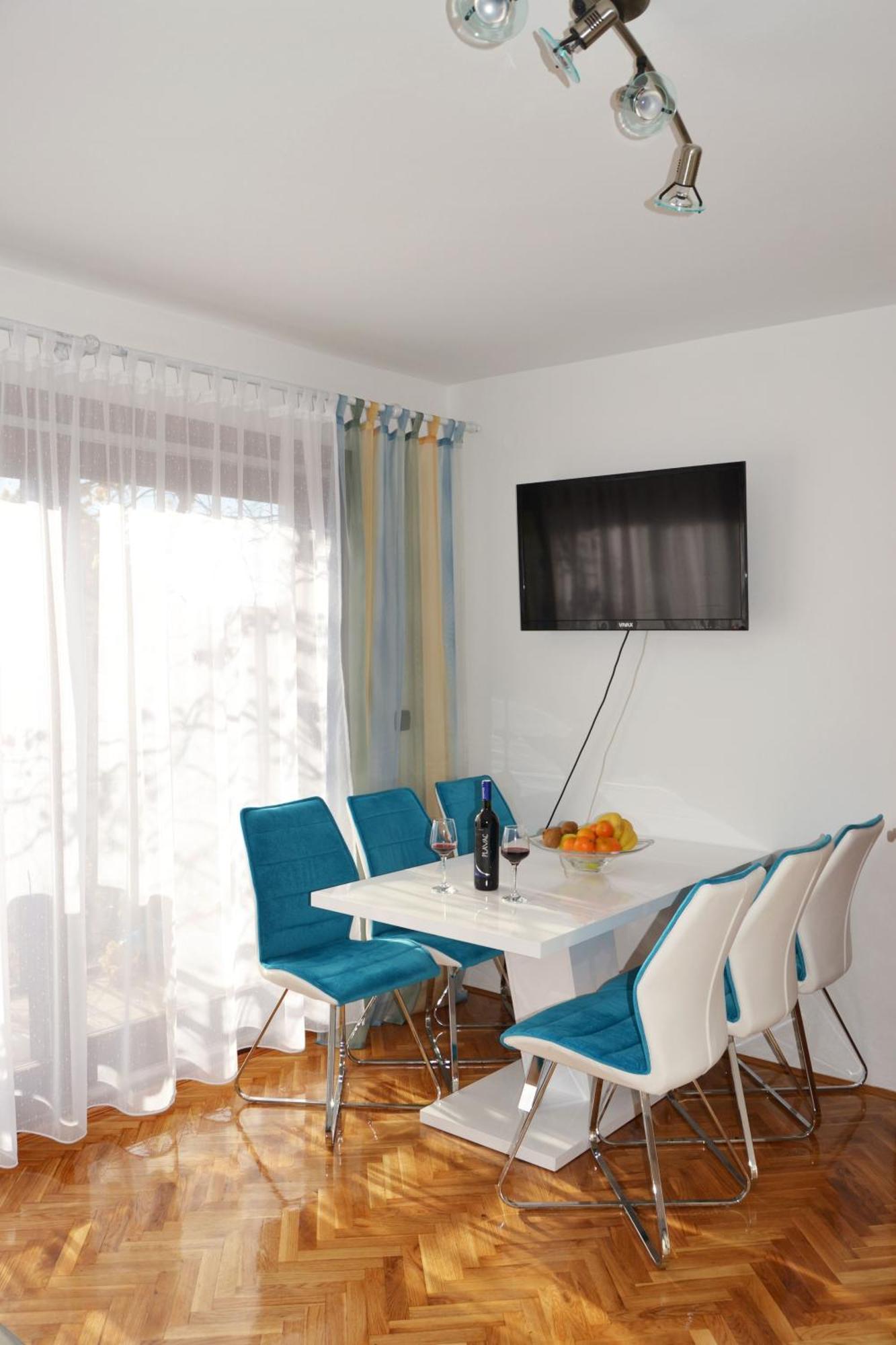 Apartments Mikulic Biograd Na Moru Oda fotoğraf