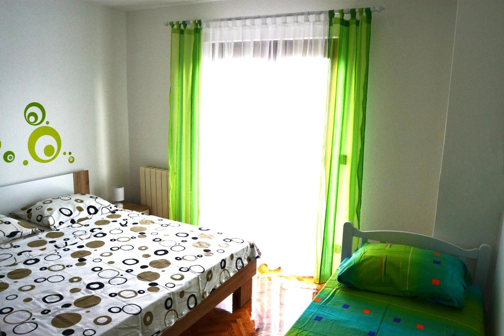Apartments Mikulic Biograd Na Moru Oda fotoğraf