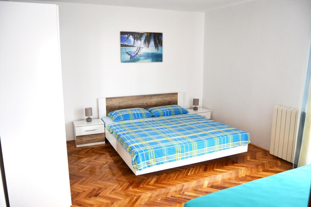 Apartments Mikulic Biograd Na Moru Dış mekan fotoğraf